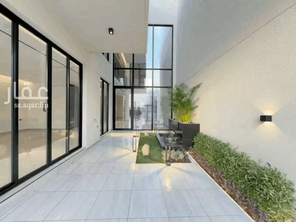 فيلا 4 غرف في العارض 8