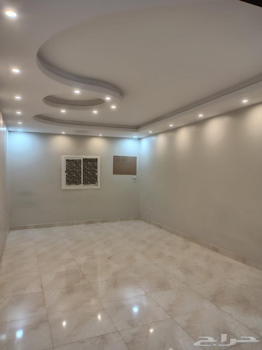 شقة 4 غرف في البحيرات 2