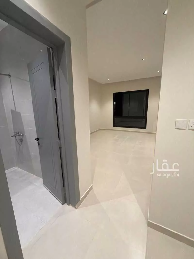 فيلا 5 غرف في عكاظ 11