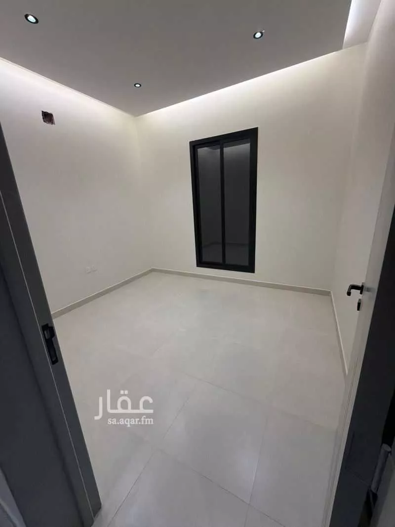 فيلا 5 غرف في عكاظ 14