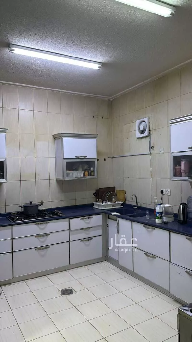 شقة 5 غرف في الروابي 13