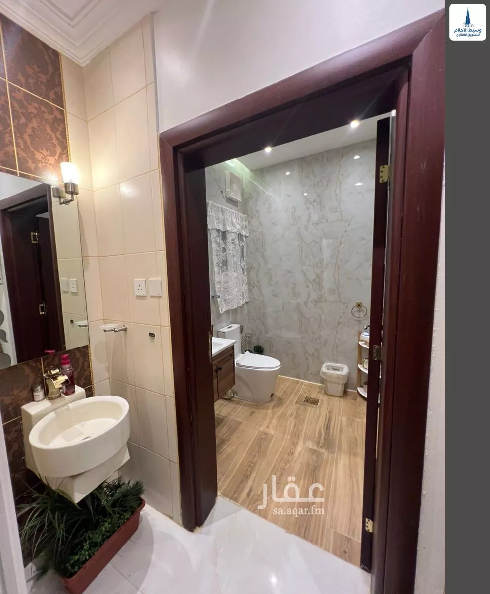 فيلا 12 غرف في النعيم 4