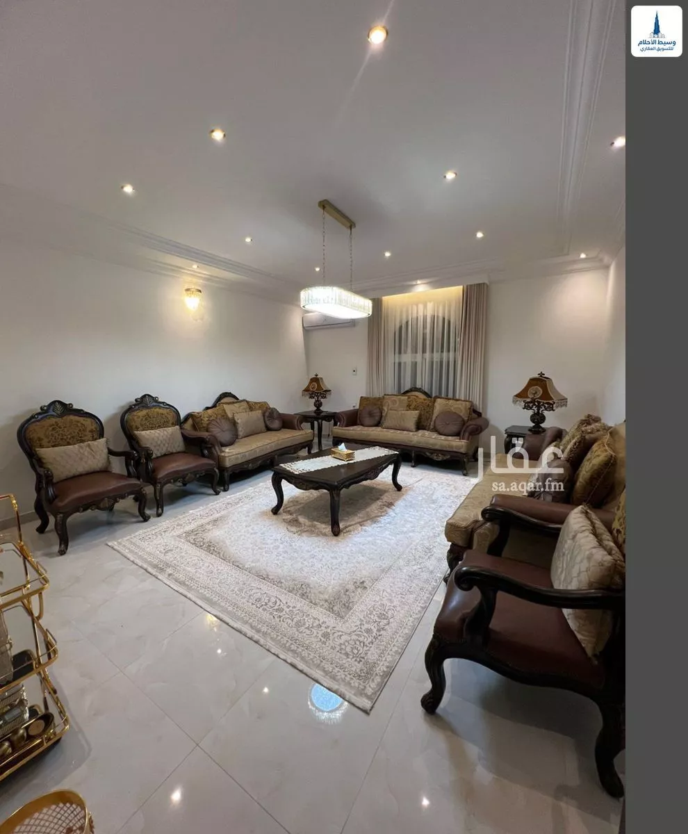 فيلا 12 غرف في النعيم 9