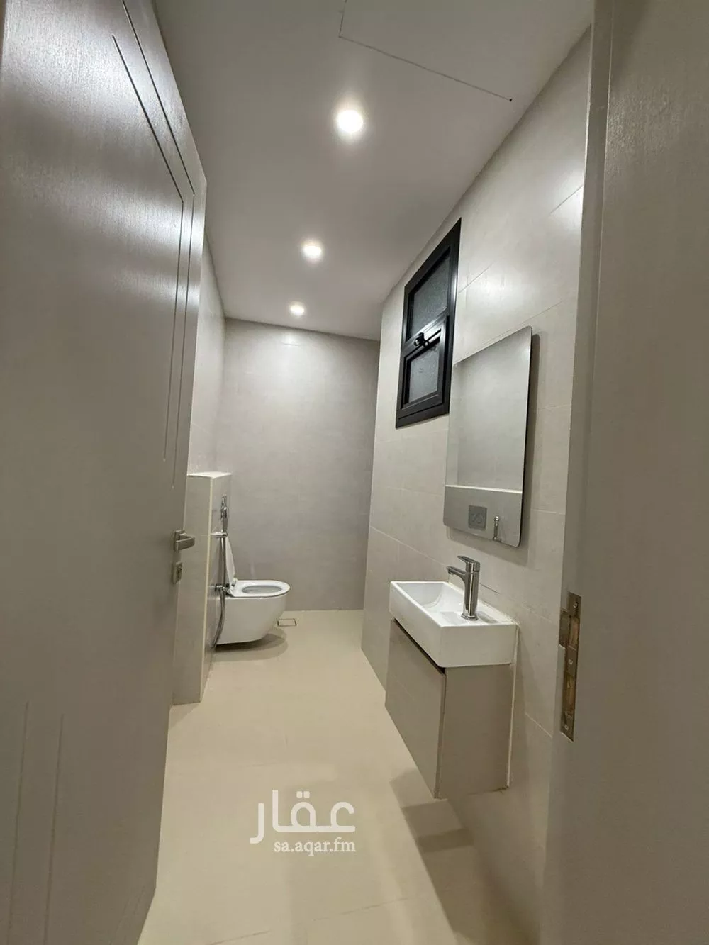 588 sqm building in Al Munsiyah 9