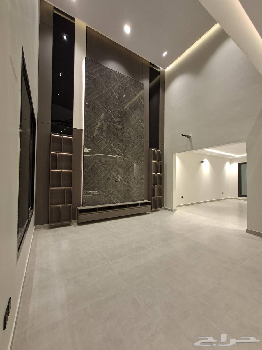 فيلا 9 غرف في ولي العهد 5