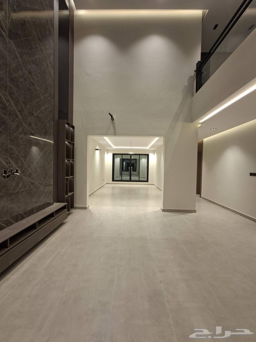 فيلا 9 غرف في ولي العهد 7