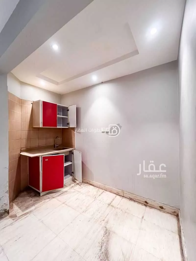 عمارة 625 م² في العقيق 4