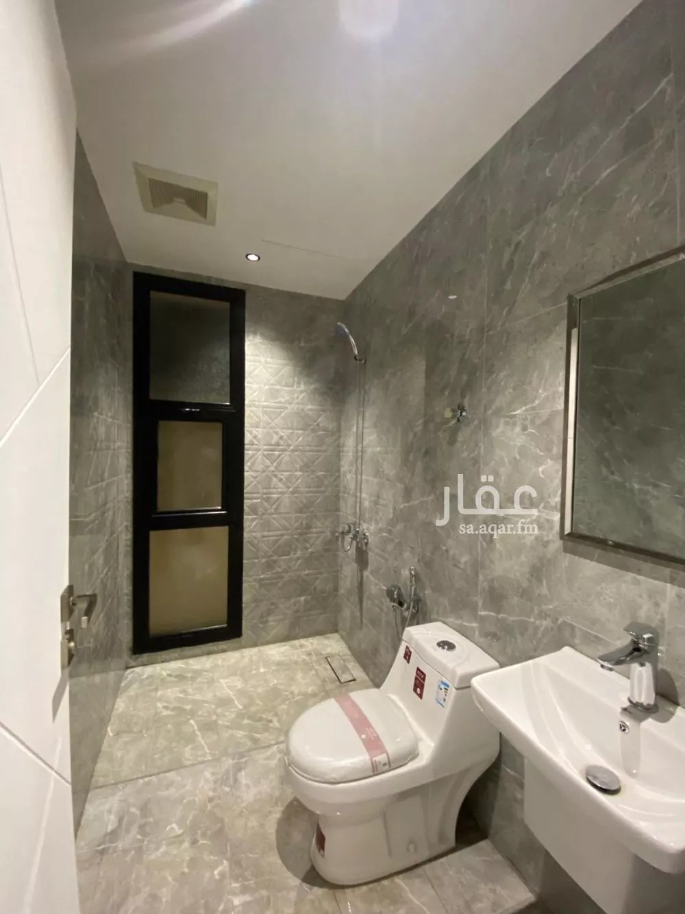 شقة 2 غرف في العارض 4