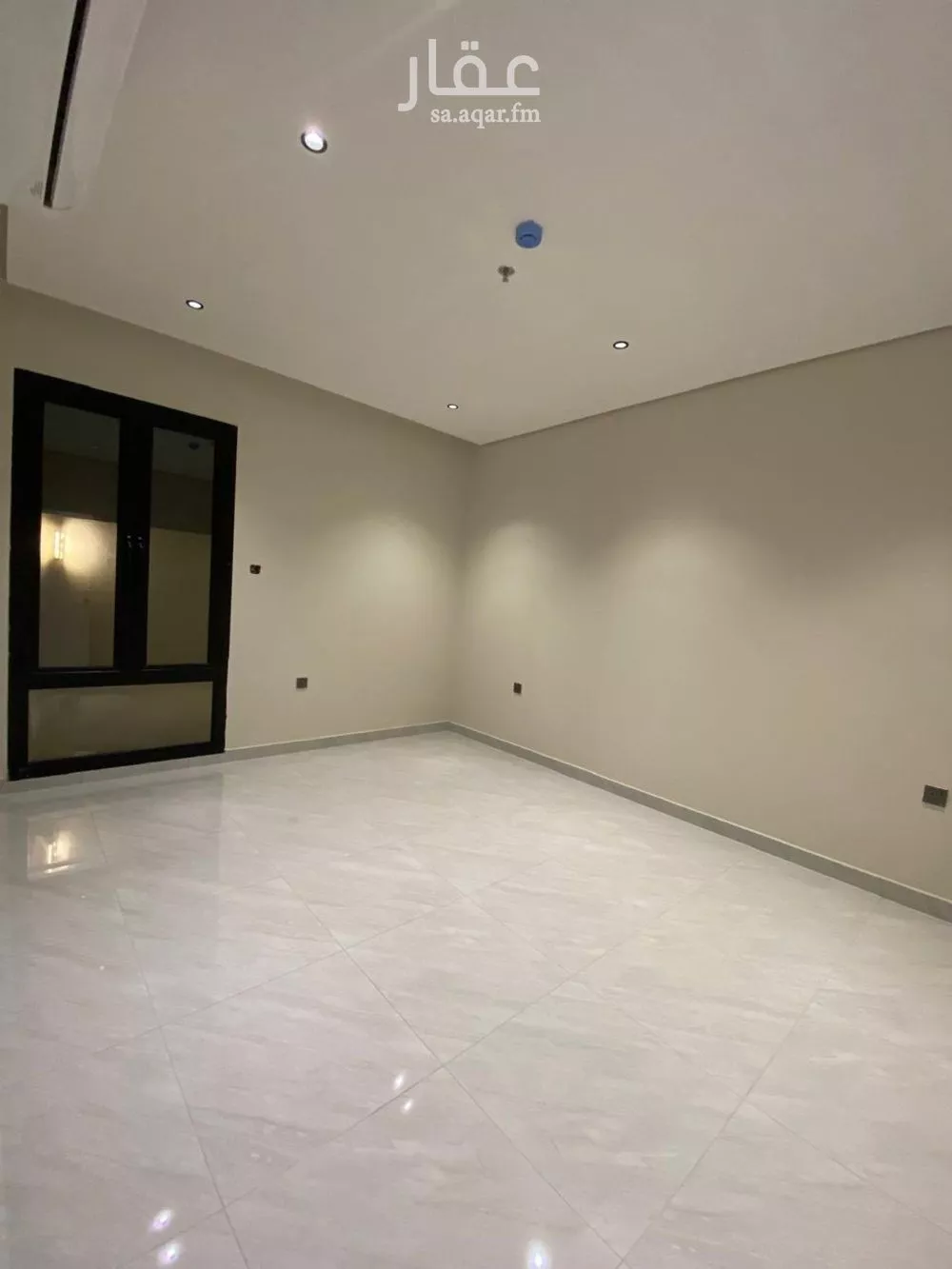 شقة 2 غرف في العارض 5