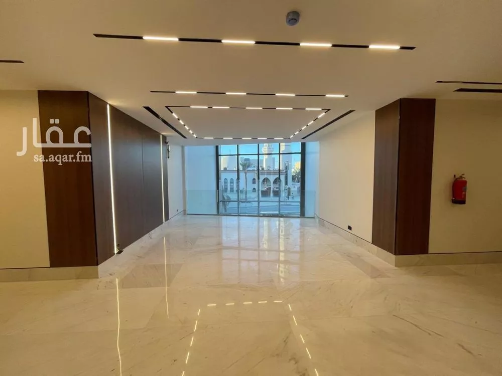 عمارة 1825 م² في النخيل 2