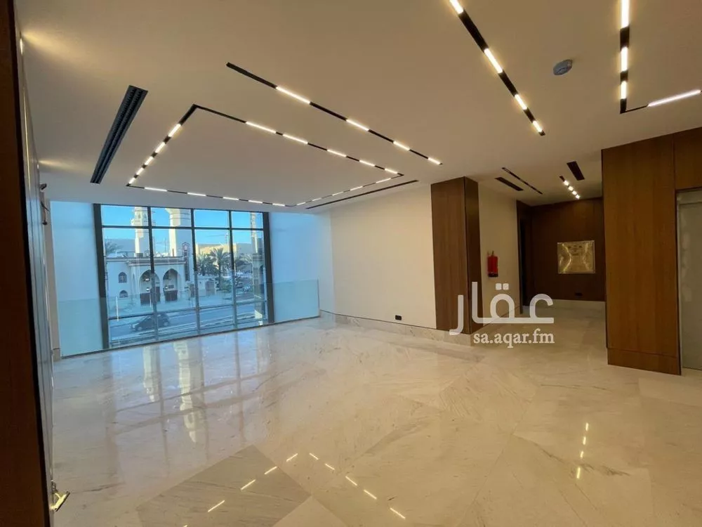 عمارة 1825 م² في النخيل 3