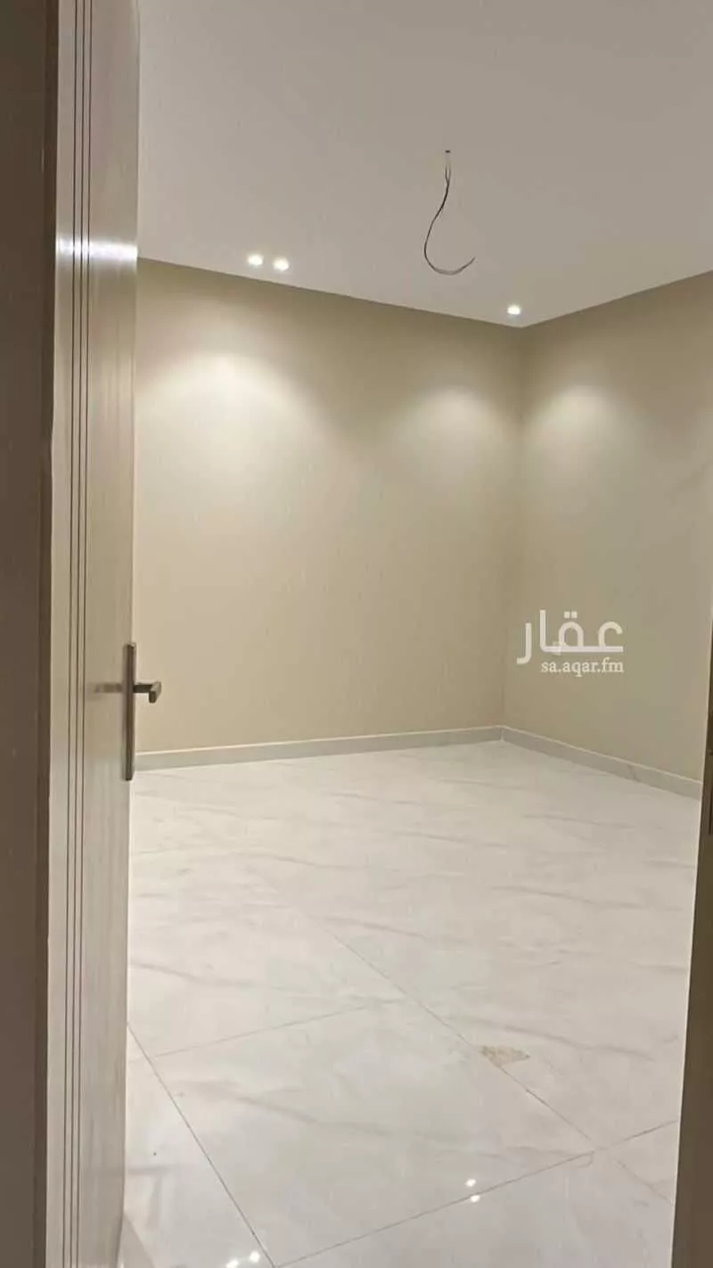4 bedroom villa in Ar Riyadh, Jeddah 9