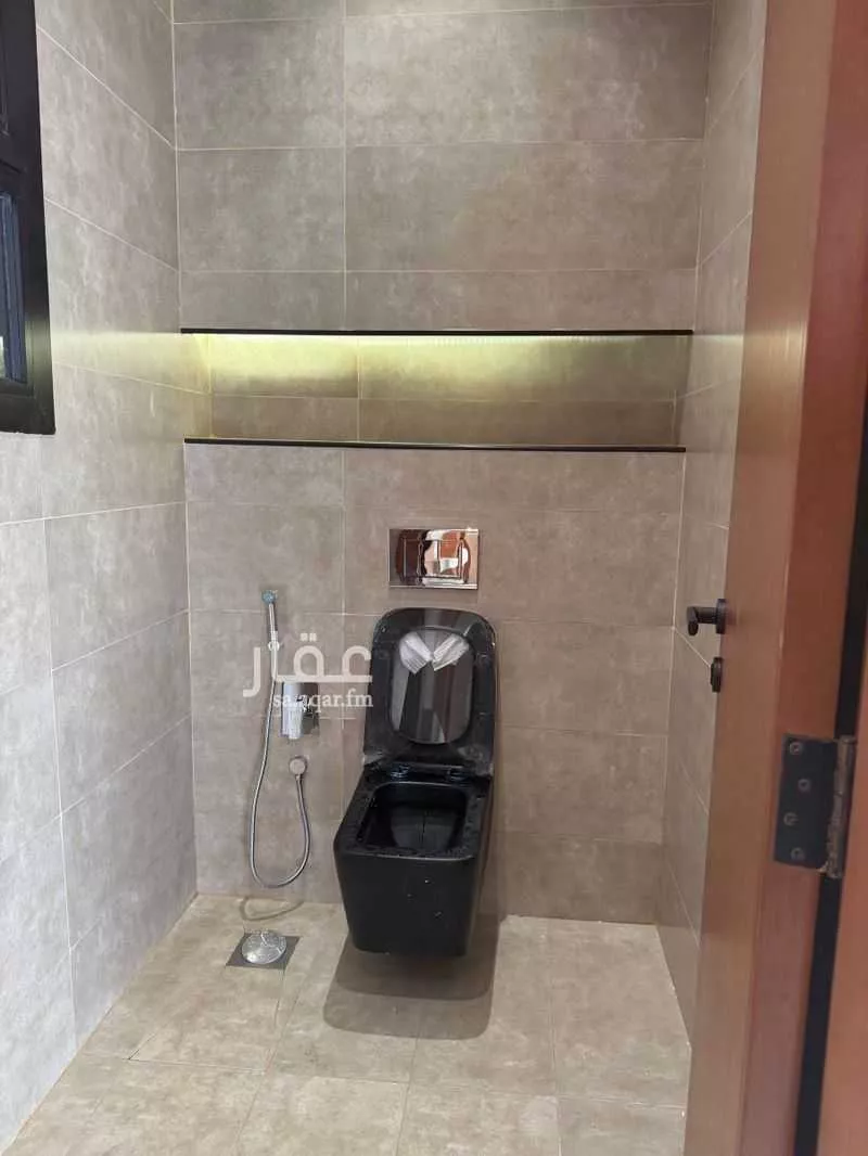 فيلا 7 غرف في الشفا 11