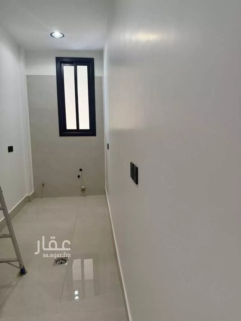 فيلا 7 غرف في الشفا 20