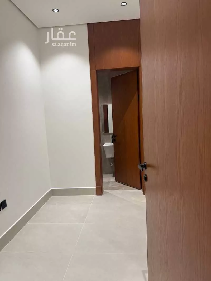 فيلا 7 غرف في الشفا 23