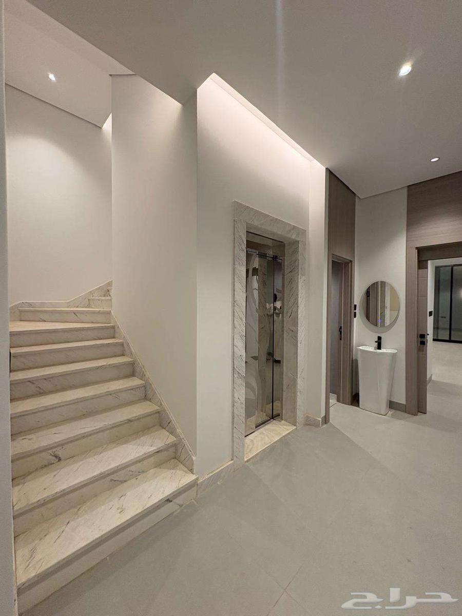 فيلا 5 غرف في مذينب 22