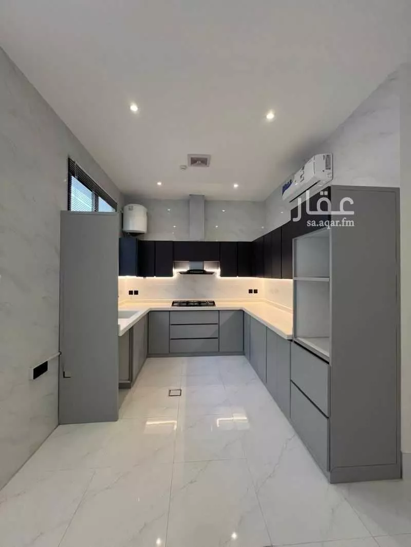 4 bedroom apartment in Dhahrat Laban 3
