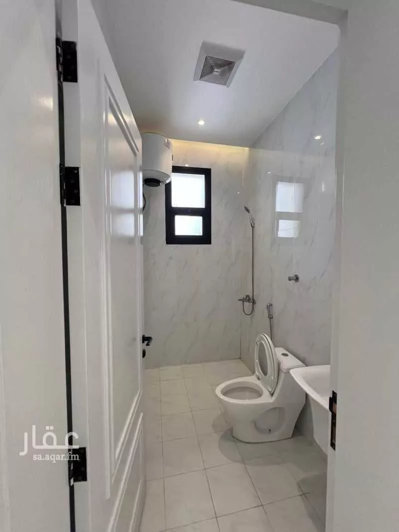 4 bedroom apartment in Dhahrat Laban 4