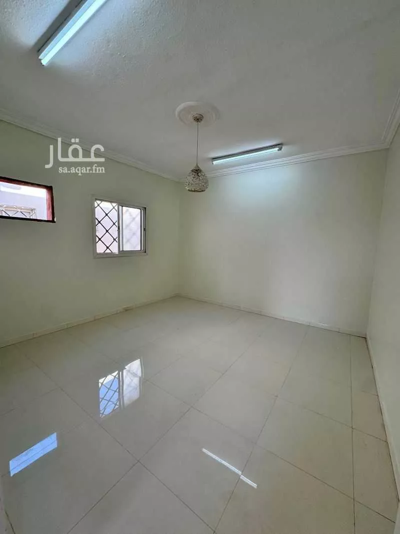 شقة 4 غرف في الرمال 3