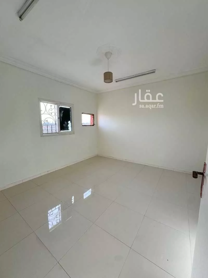 شقة 4 غرف في الرمال 4