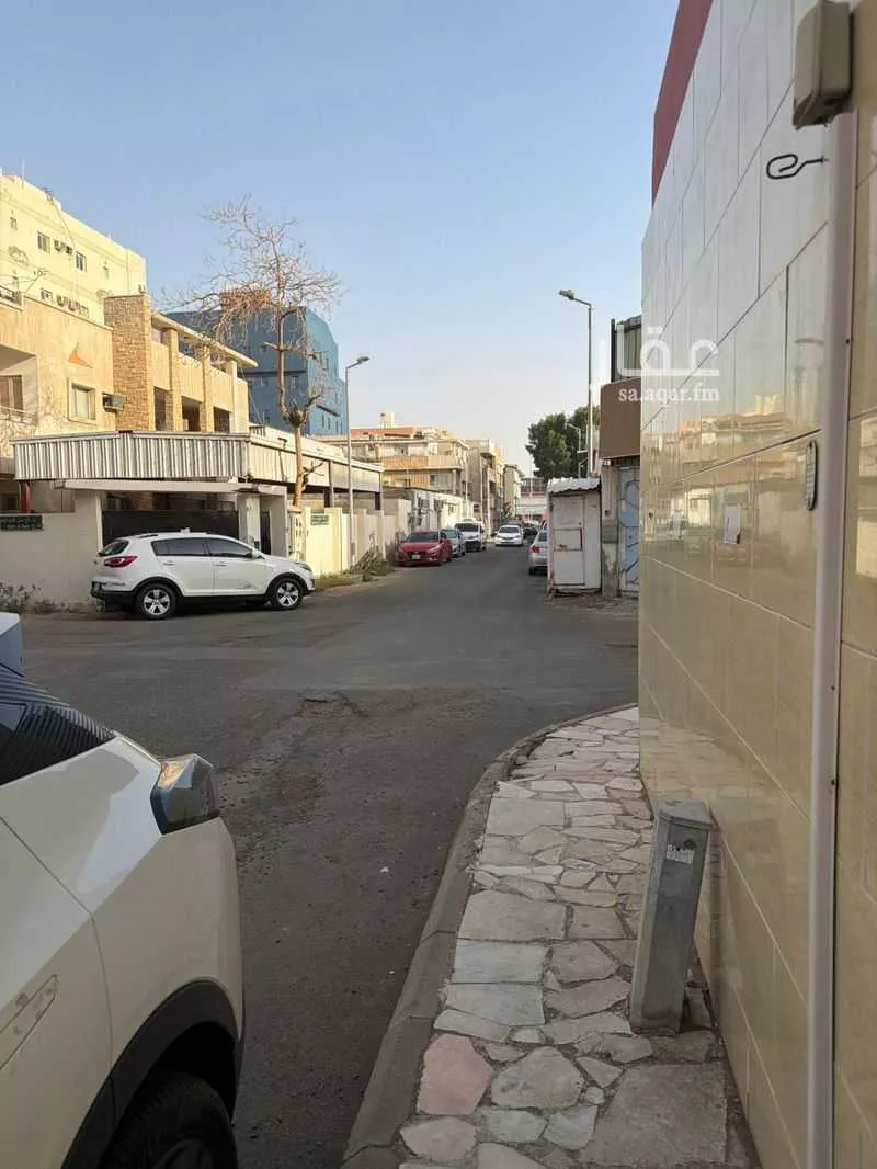 فيلا 7 غرف في مشرفة 4