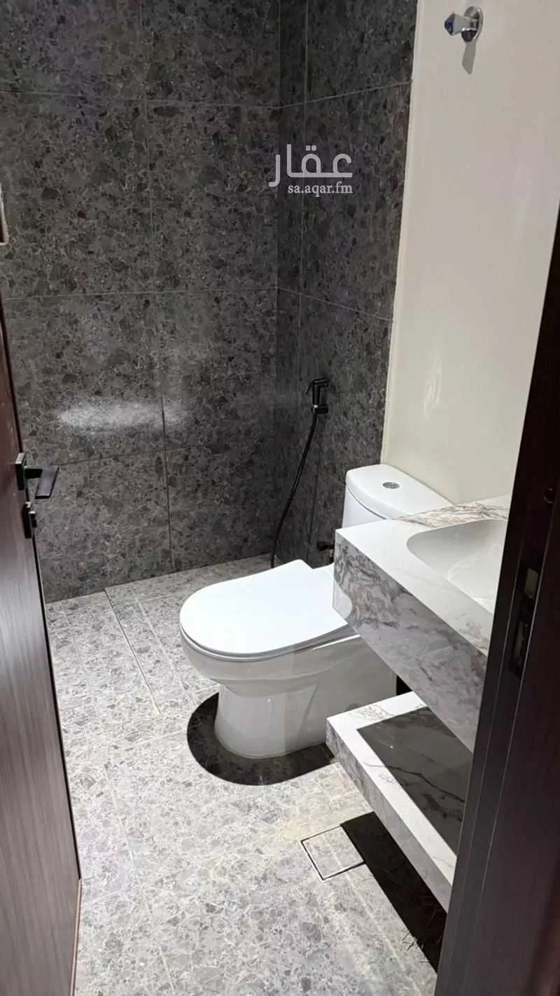 دور 3 غرف في المونسية 8