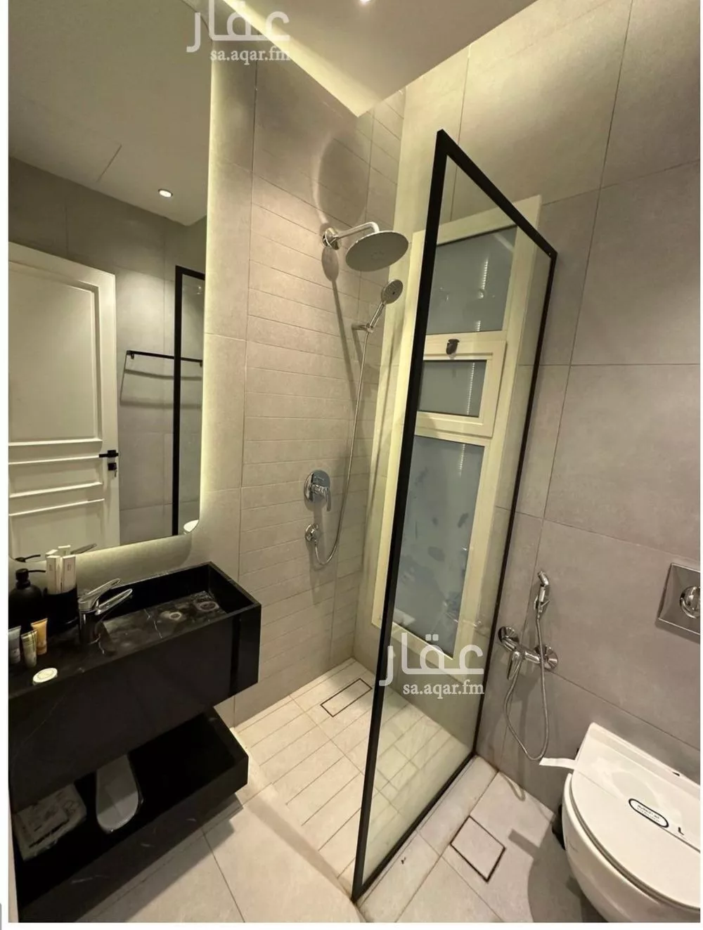 شقة 2 غرف في الملقا 7