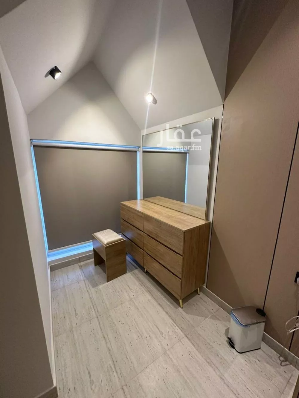 شقة 3 غرف في الملقا 12