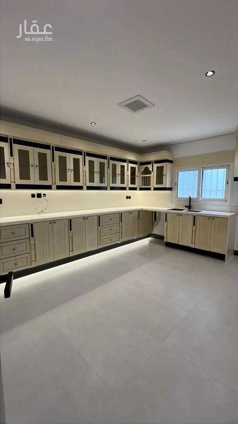 شقة 4 غرف في التعاون 10