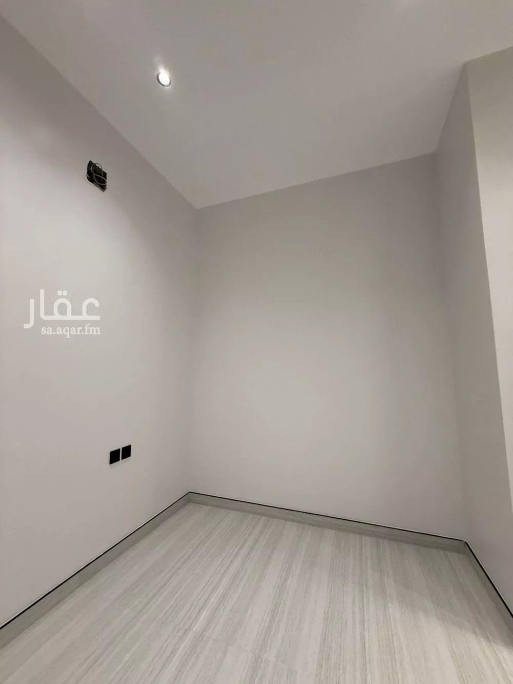 6 bedroom villa in Al Mahdiyyah 3