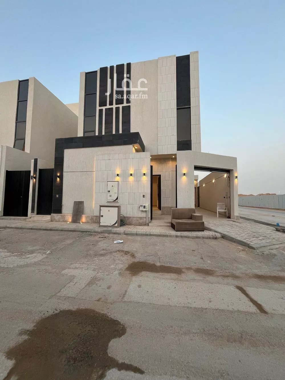 فيلا 5 غرف في الجنادرية 2