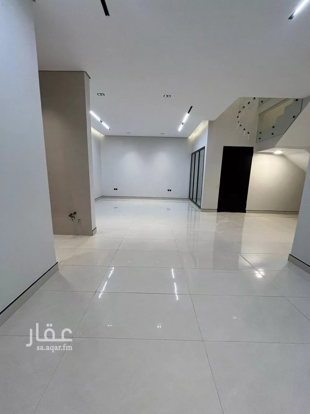 فيلا 5 غرف في الجنادرية 25