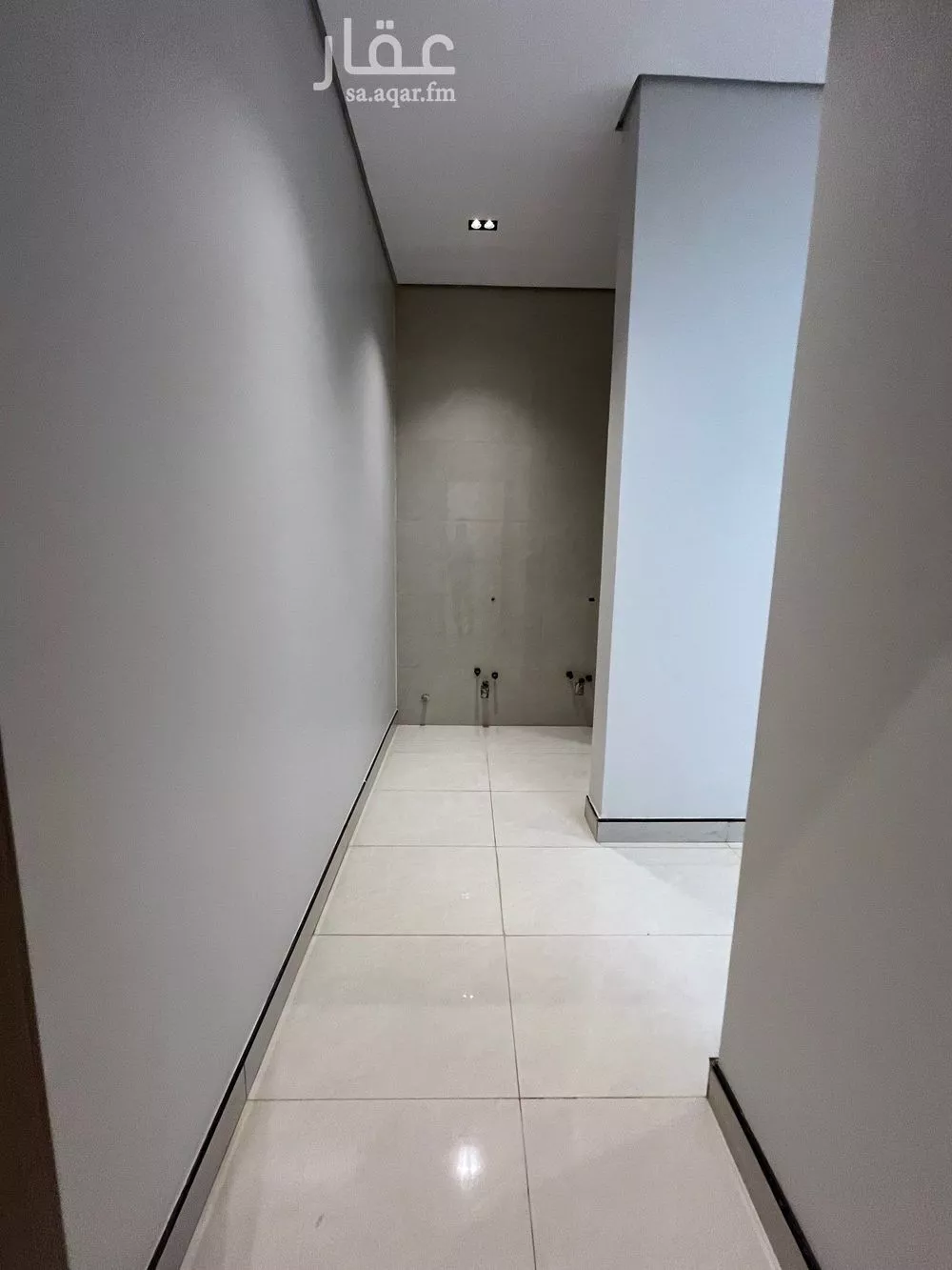 فيلا 5 غرف في الجنادرية 8