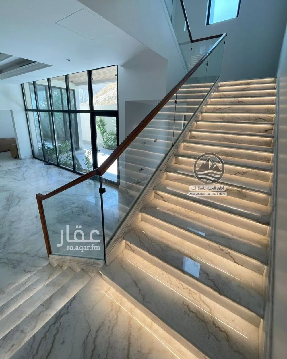 فيلا 8 غرف في النرجس 9