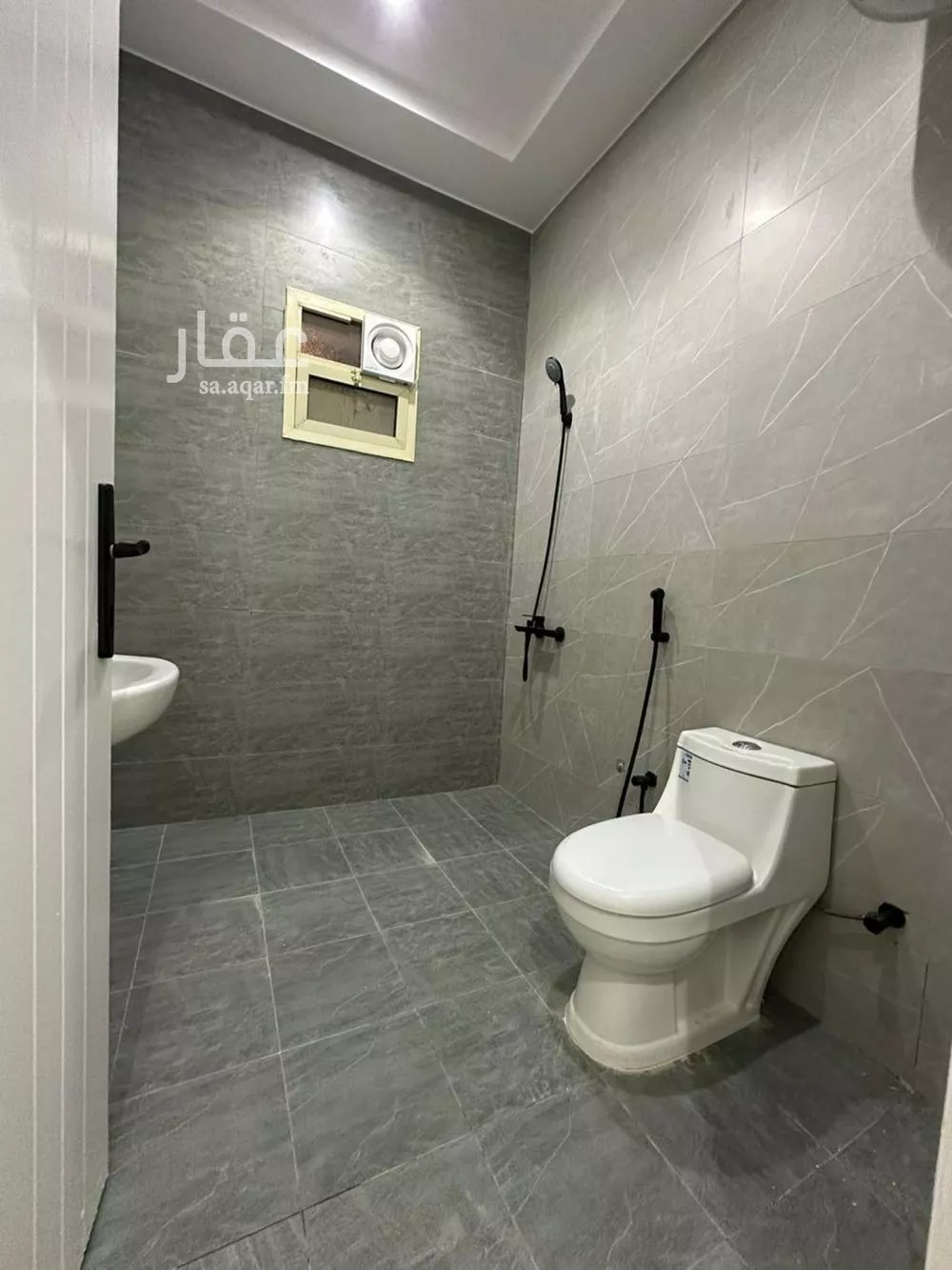 1 bedroom apartment in Al Aqiq 9