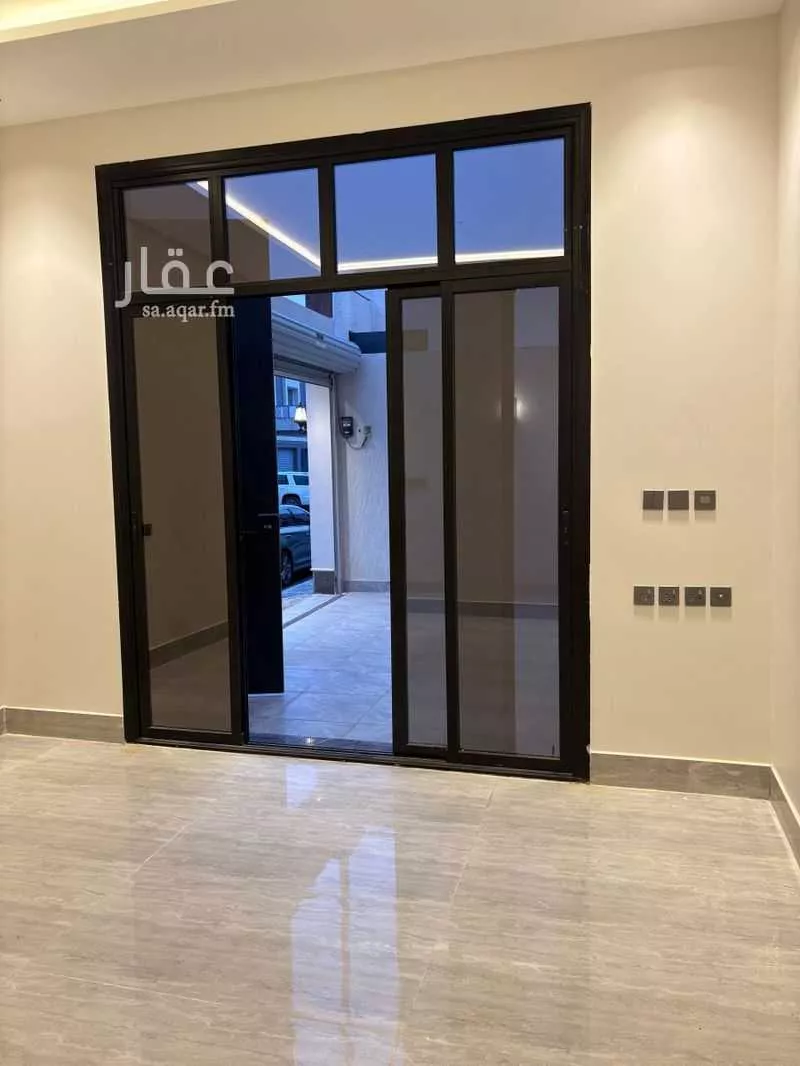 فيلا 3 غرف في الرمال 4