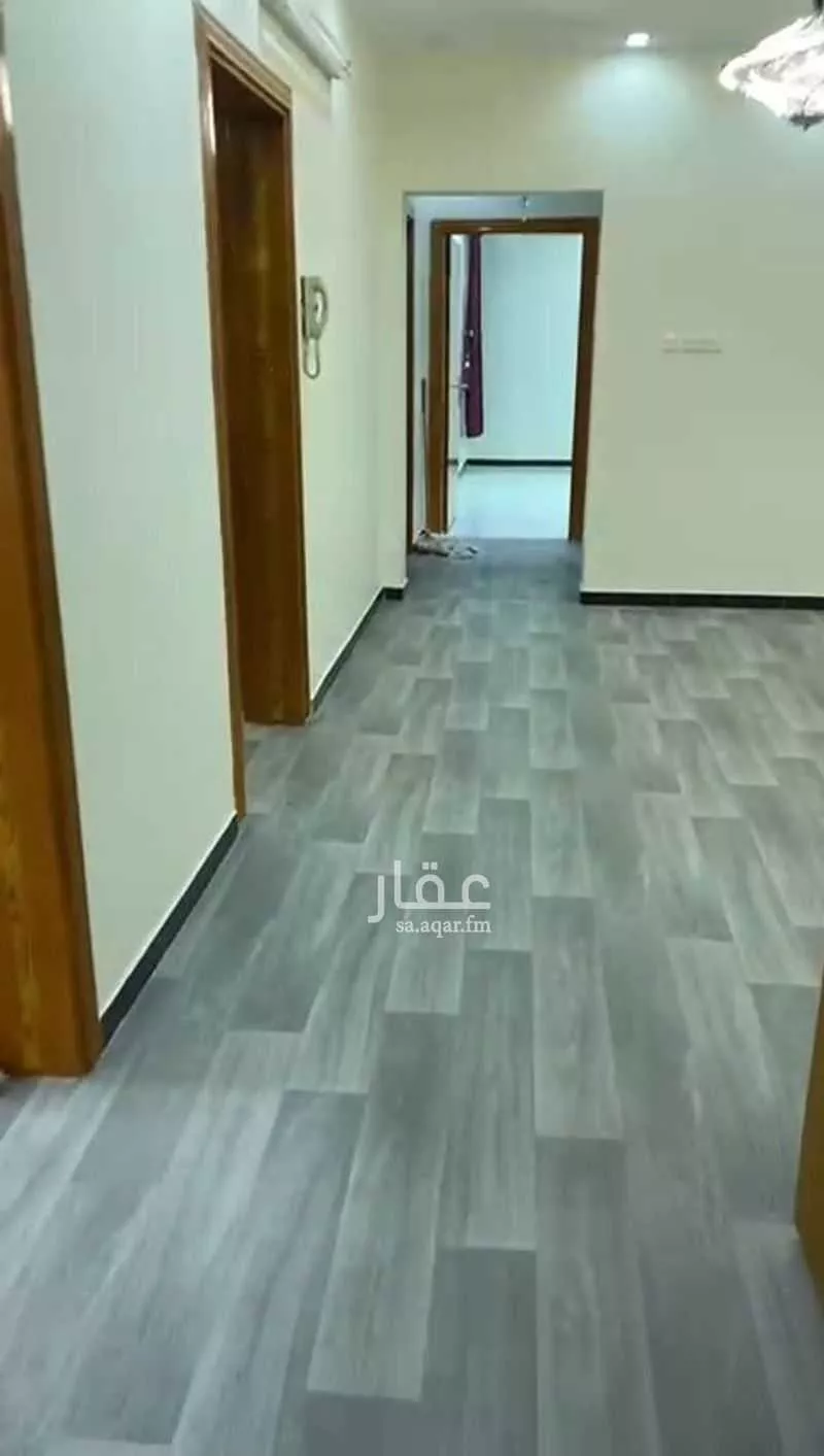 شقة 5 غرف في الملك فهد 3