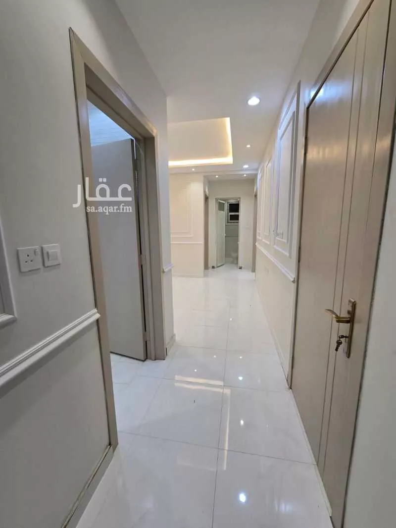 شقة 3 غرف في العريجاء الوسطى 18