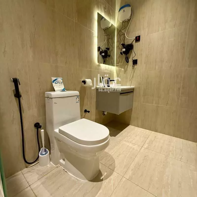 شقة 2 غرف في الحمرا 7