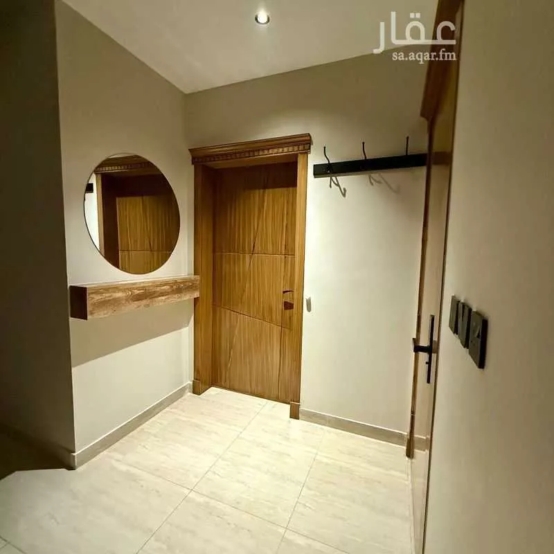 شقة 2 غرف في الحمرا 9