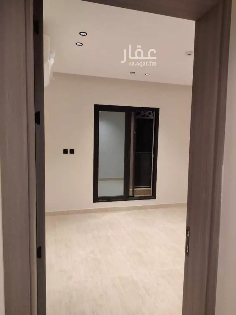 شقة 3 غرف في الحمرا 7