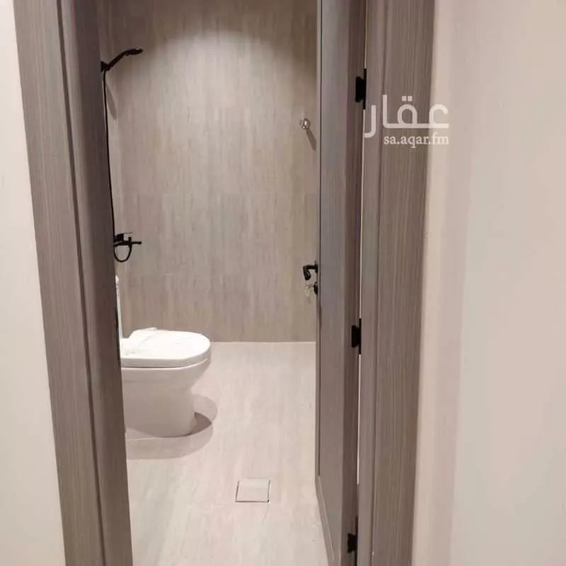 شقة 4 غرف في الحمرا 13