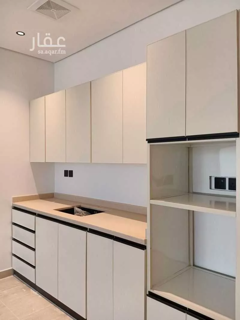 شقة 3 غرف في الخور 18