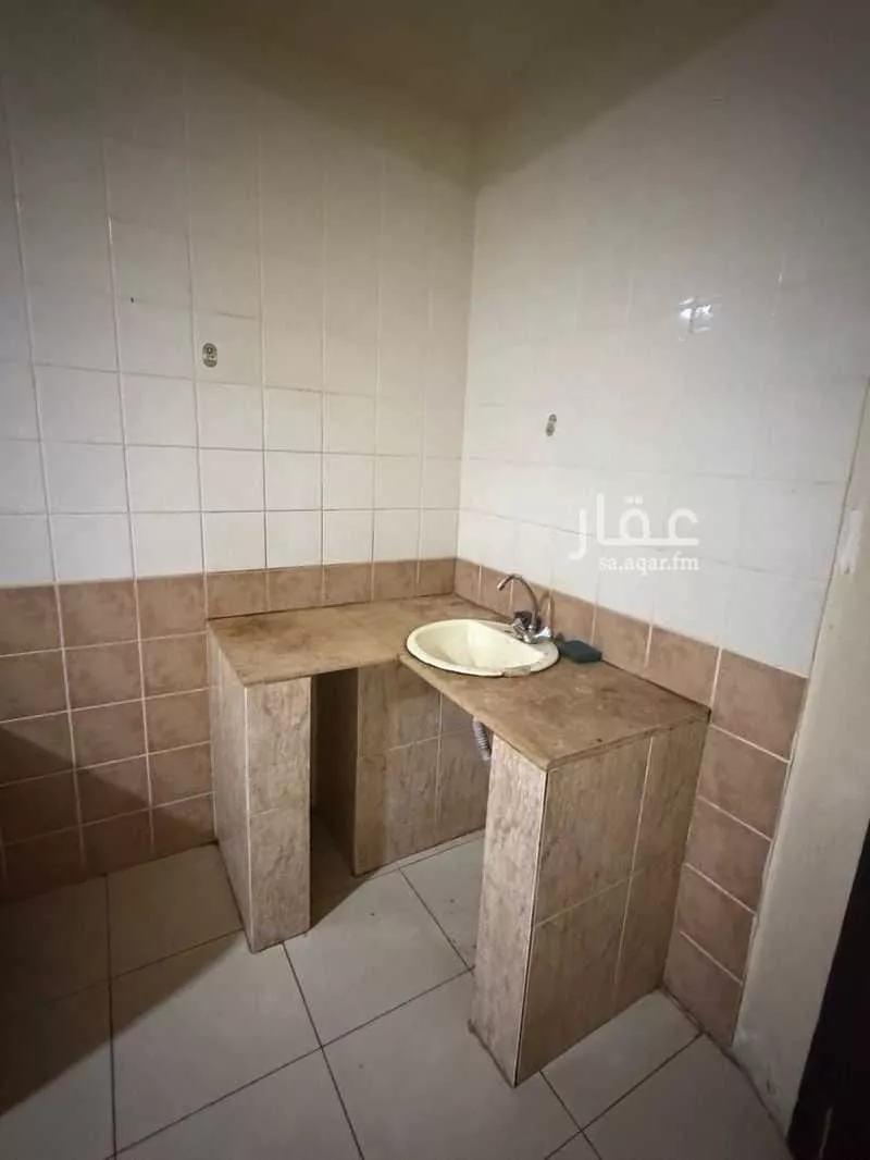 شقة 2 غرف في الثقبة 6