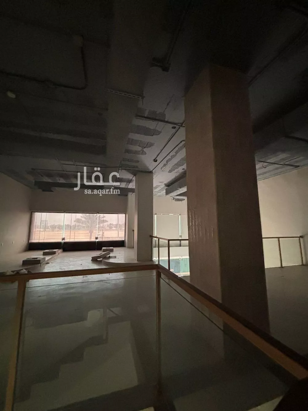 محل 226 م² في قرطبة 3