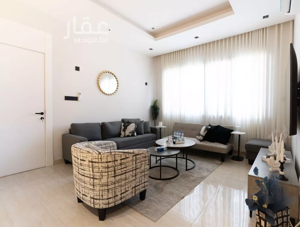 شقة 2 غرف في الملقا 3