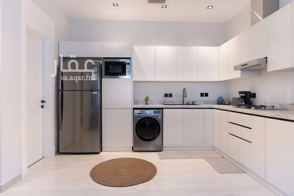 شقة 2 غرف في الملقا 8