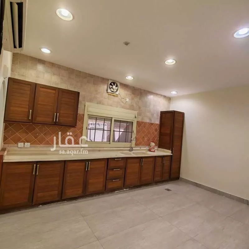 8 bedroom villa in Al Zahra, Jeddah 16