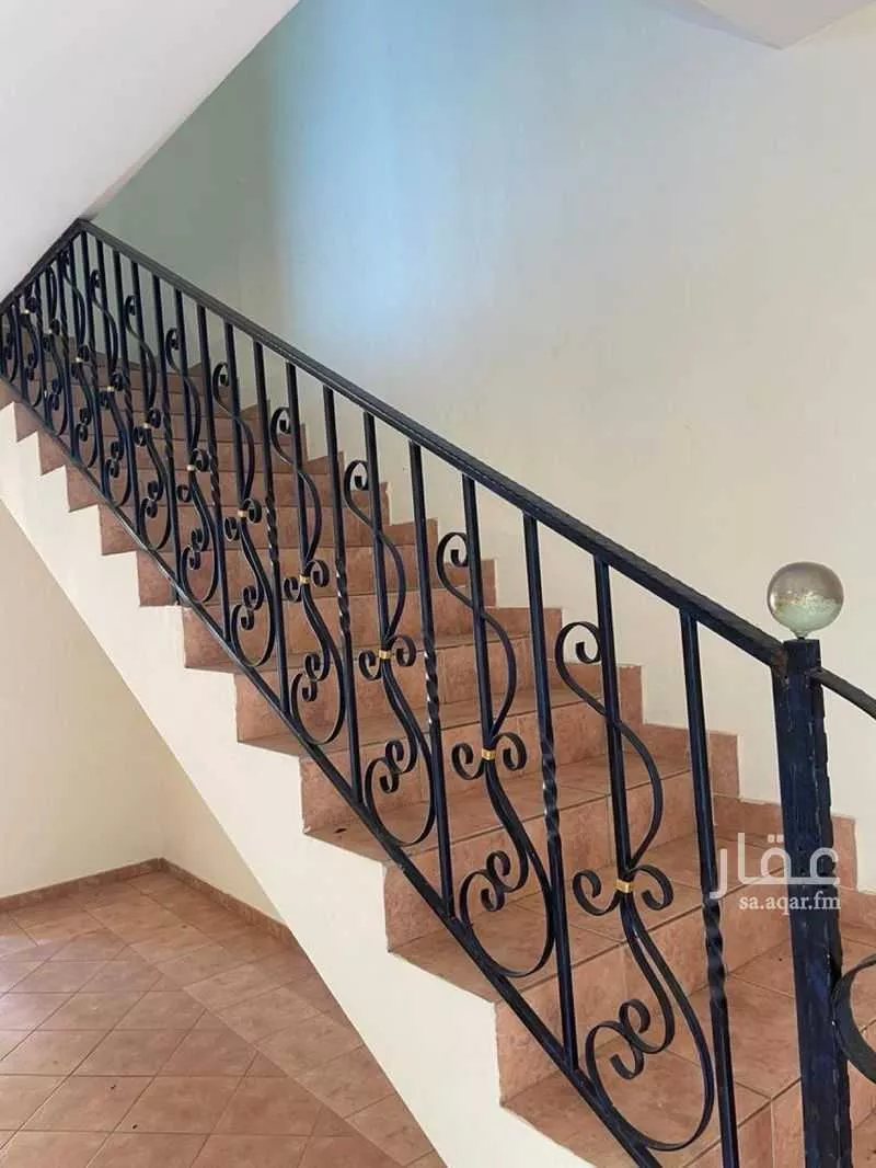 فيلا 3 غرف في الرويس 5