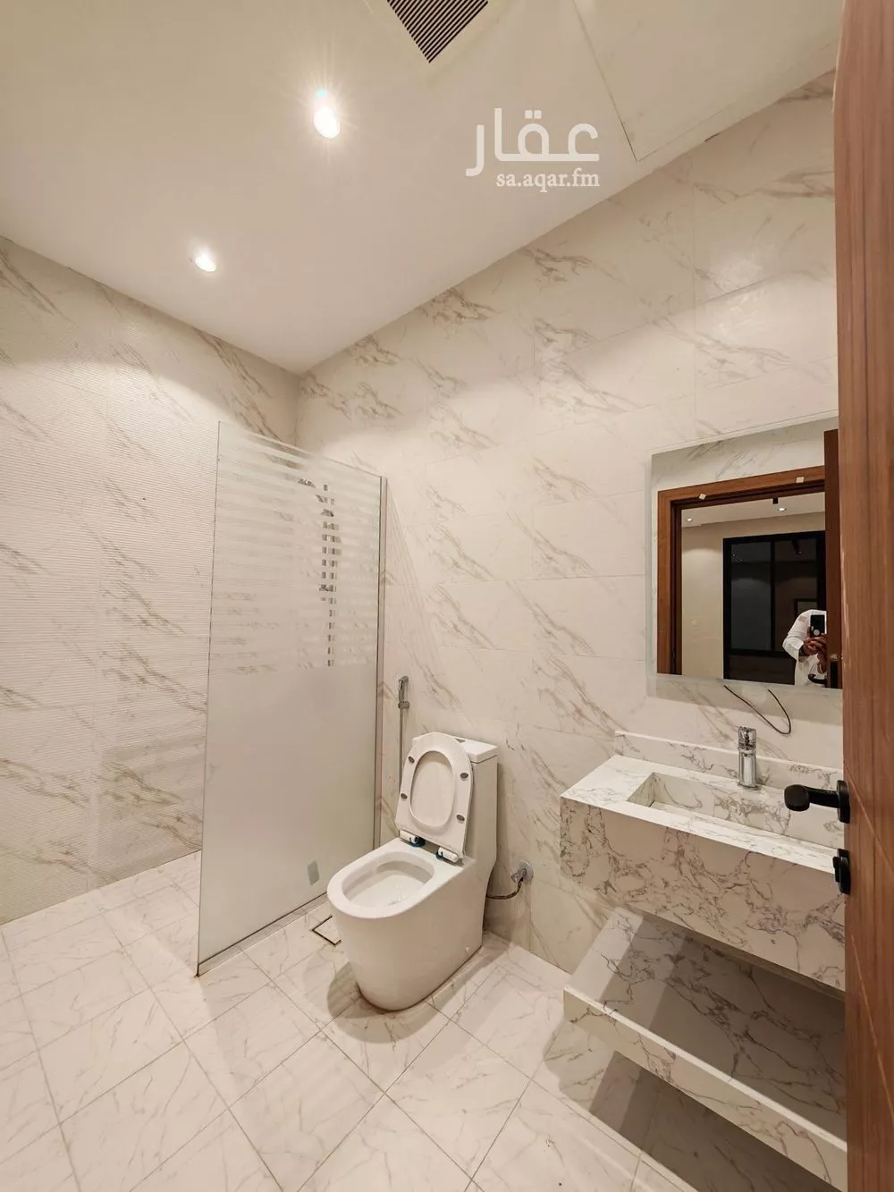 شقة 5 غرف في السلامة 3